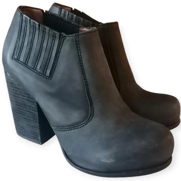 Jeffrey Campbell Yorktown Leather Chunky Heel Booties in Black Rounded Toe 8 - Picture 16 of 16